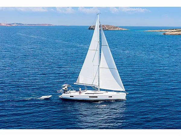 Oceanis 51.1 (5+1 cab) A/C & GEN